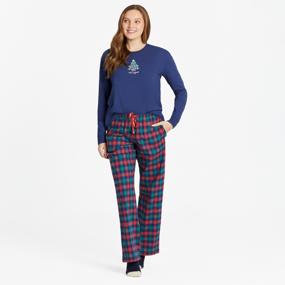 Life is Good Women s Holiday Red Check Classic Sleep Pant