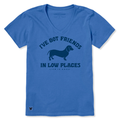 Life is Good Women's Friends in Low Places Crusher Lite Vee
