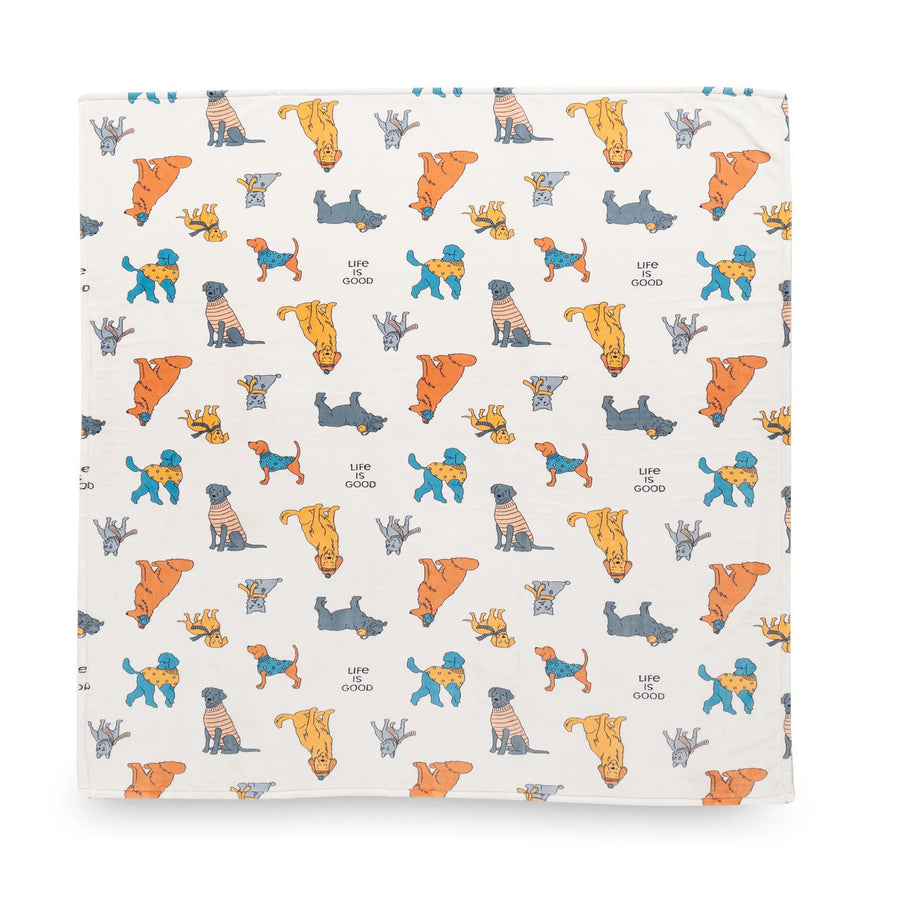 Life is Good Winter Dogs Plush Throw Blanket